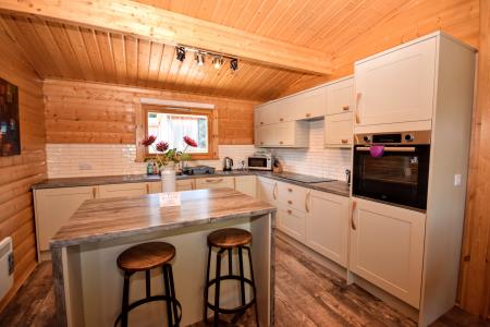 4 bedroom Log Cabin for sale in Kenwick Retreat, Louth, LN11