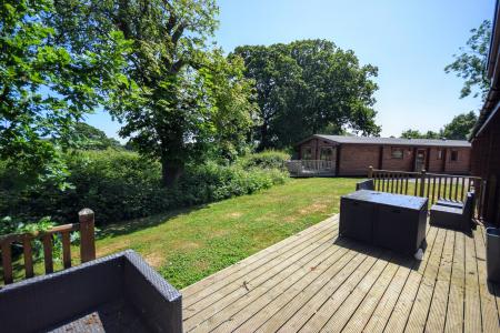 4 bedroom Log Cabin for sale in Kenwick Retreat, Louth, LN11