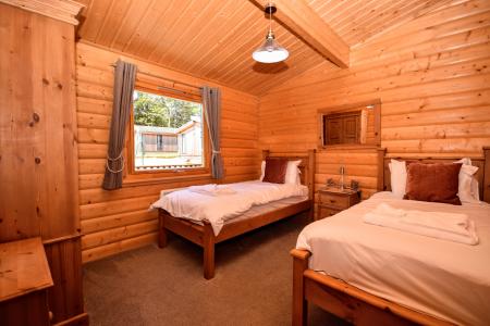 4 bedroom Log Cabin for sale in Kenwick Retreat, Louth, LN11