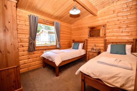 4 bedroom Log Cabin for sale in Kenwick Retreat, Louth, LN11