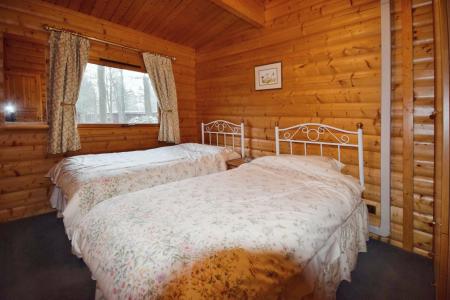 3 bedroom Log Cabin for sale in Kenwick Woods, Louth, LN11