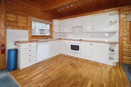 3 bedroom Log Cabin for sale in Kenwick Woods, Louth, LN11