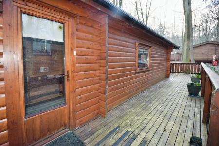 3 bedroom Log Cabin for sale in Kenwick Woods, Louth, LN11