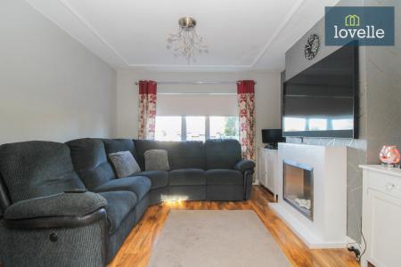 3 bedroom Semi-detached house for sale in Laceby Road, Grimsby, DN34
