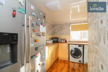 3 bedroom Semi-detached house for sale in Laceby Road, Grimsby, DN34