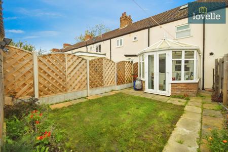 2 bedroom Terraced House for sale in Leakes Row, Louth, LN11