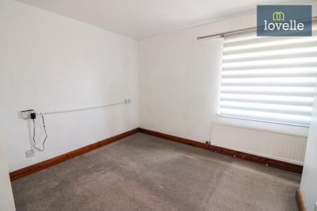 2 bedroom Terraced House for sale in Leakes Row, Louth, LN11