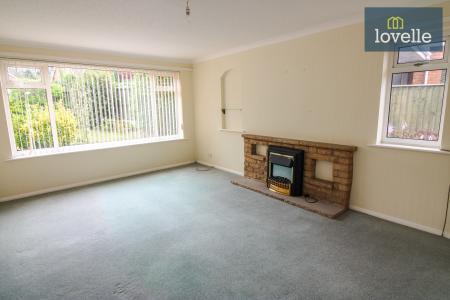 4 bedroom Bungalow for sale in Linda Crescent, Louth, LN11