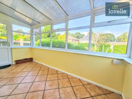 4 bedroom Bungalow for sale in Linda Crescent, Louth, LN11