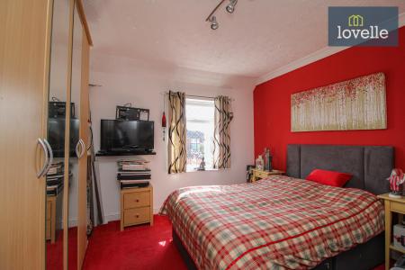 4 bedroom Terraced House for sale in Little Coates Road, Grimsby, DN34