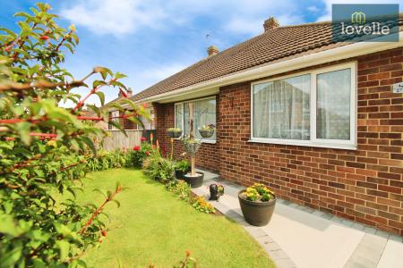 2 bedroom Semi-detached bungalow for sale in Longfield Road, Grimsby, DN34