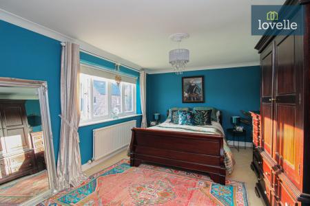 4 bedroom Detached house for sale in Main Road, Ashby Cum Fenby, DN37