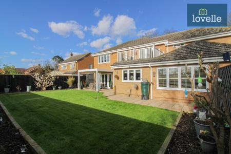 4 bedroom Detached house for sale in Main Road, Ashby Cum Fenby, DN37