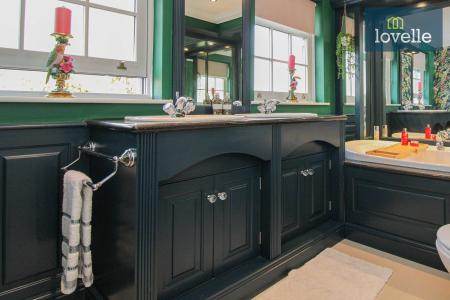 4 bedroom Detached house for sale in Main Road, Ashby Cum Fenby, DN37