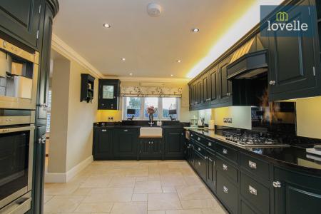 4 bedroom Detached house for sale in Main Road, Ashby Cum Fenby, DN37