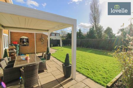 4 bedroom Detached house for sale in Main Road, Ashby Cum Fenby, DN37