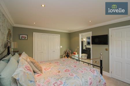 4 bedroom Detached house for sale in Main Road, Ashby Cum Fenby, DN37