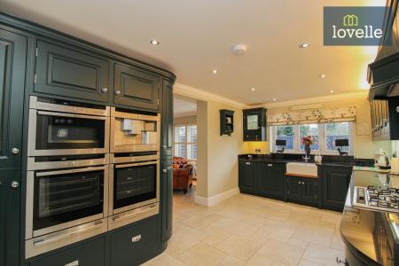 4 bedroom Detached house for sale in Main Road, Ashby Cum Fenby, DN37