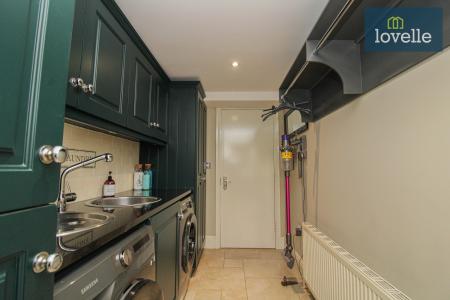 4 bedroom Detached house for sale in Main Road, Ashby Cum Fenby, DN37