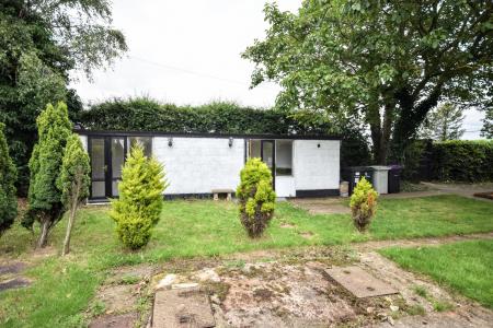 4 bedroom Detached house for sale in Main Road, Saltfleetby, LN11