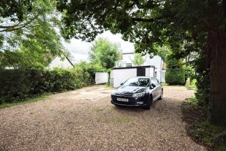 4 bedroom Detached house for sale in Main Road, Saltfleetby, LN11