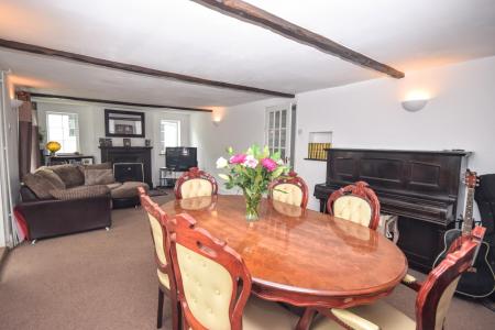 4 bedroom Detached house for sale in Main Road, Saltfleetby, LN11