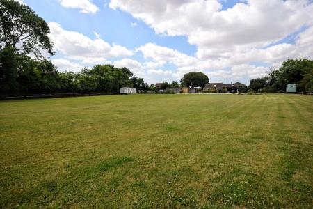 4 bedroom Detached house for sale in Main Road, Grainthorpe, LN11