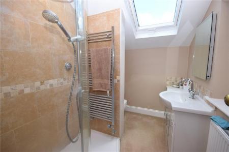 4 bedroom Detached house for sale in Main Road, Grainthorpe, LN11