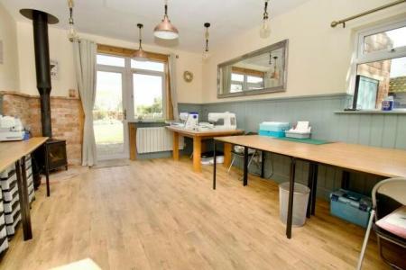 4 bedroom Detached house for sale in Main Road, Grainthorpe, LN11