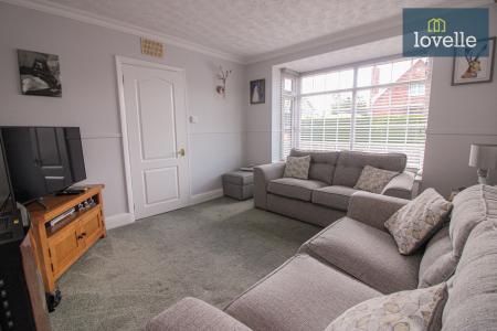 3 bedroom Semi-detached bungalow for sale in Mayfield Crescent, Louth, LN11