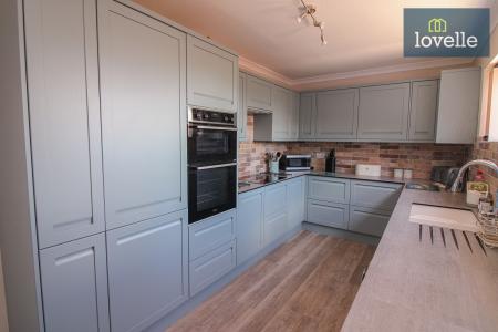 3 bedroom Semi-detached bungalow for sale in Mayfield Crescent, Louth, LN11