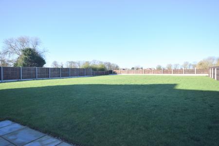 5 bedroom Detached house for sale in Middlesykes Lane, Grimoldby, LN11