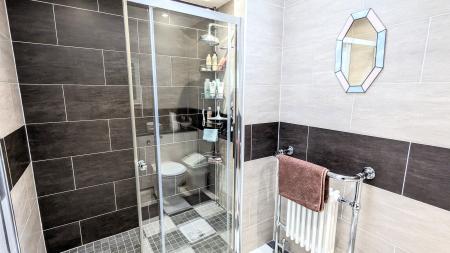 3 bedroom Detached bungalow for sale in Mill Lane, Legbourne, LN11