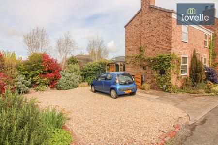 2 bedroom Semi-detached house for sale in Mount Pleasant, Louth, LN11