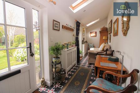 2 bedroom Semi-detached house for sale in Mount Pleasant, Louth, LN11