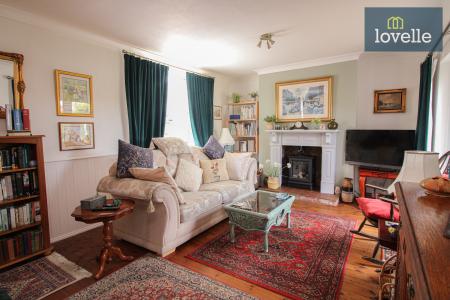 2 bedroom Semi-detached house for sale in Mount Pleasant, Louth, LN11