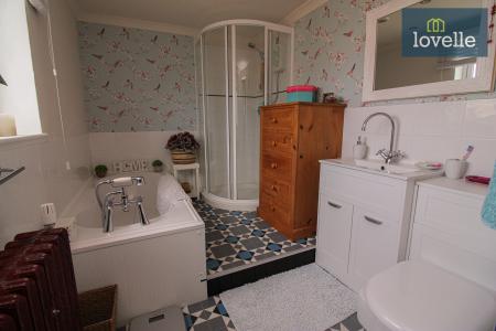 2 bedroom Semi-detached house for sale in Mount Pleasant, Louth, LN11