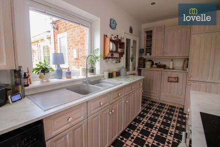 2 bedroom Semi-detached house for sale in Mount Pleasant, Louth, LN11