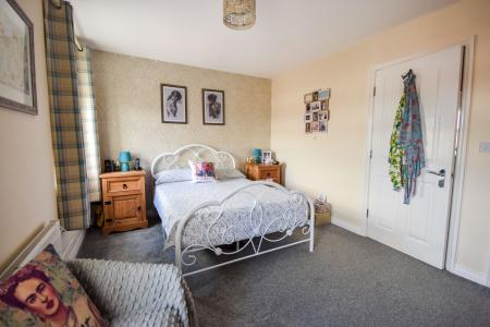 3 bedroom Town house for sale in Newbridge Hill, Louth, LN11
