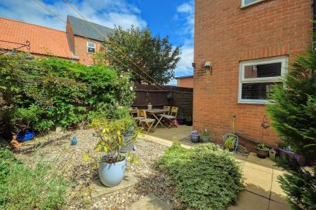 3 bedroom Town house for sale in Newbridge Hill, Louth, LN11