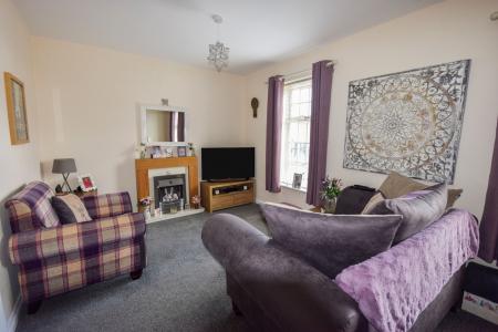 3 bedroom Town house for sale in Newbridge Hill, Louth, LN11