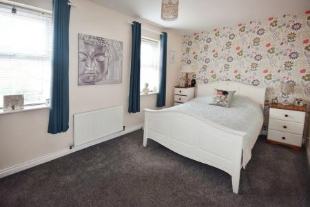 3 bedroom Town house for sale in Newbridge Hill, Louth, LN11