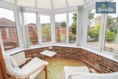 3 bedroom Detached bungalow for sale in Nunnerley Place, Waltham, DN37