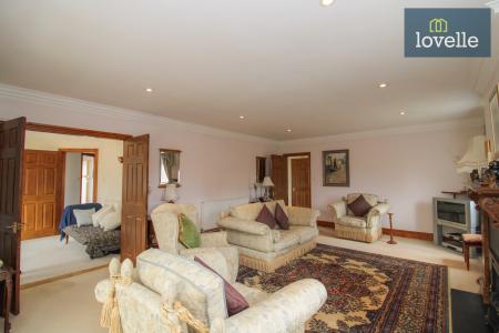 3 bedroom Detached bungalow for sale in Nunnerley Place, Waltham, DN37