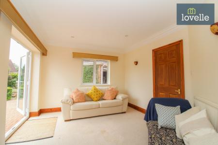 3 bedroom Detached bungalow for sale in Nunnerley Place, Waltham, DN37
