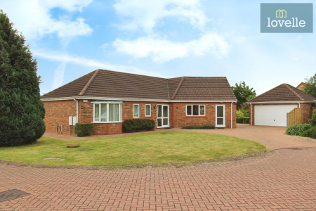 3 bedroom Detached bungalow for sale in Nunnerley Place, Waltham, DN37