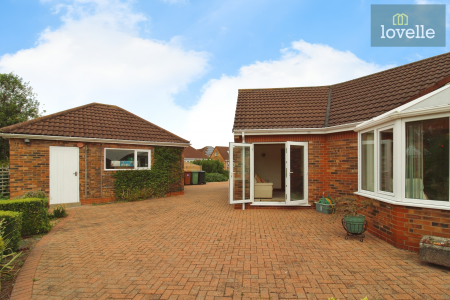 3 bedroom Detached bungalow for sale in Nunnerley Place, Waltham, DN37