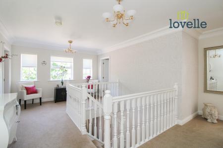 4 bedroom Detached house for sale in Old Main Road, Barnoldby Le Beck, DN37