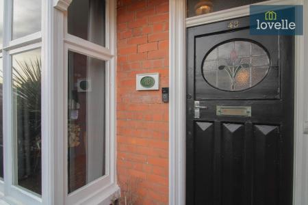 4 bedroom Town house for sale in Park Avenue, Grimsby, DN32