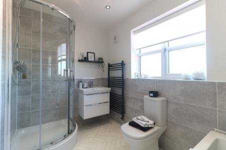5 bedroom Detached house for sale in Plot 12 - The Duchess, Kings Grove, Grimsby, DN32